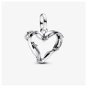 Charms ME miniatura 8